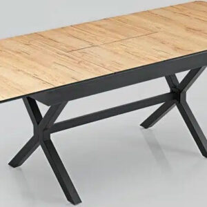 שולחן אוכל גדול נפתח מעץ