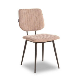 כסאות אוכל חום בהיר