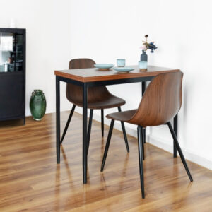 שולחן אוכל נפתח