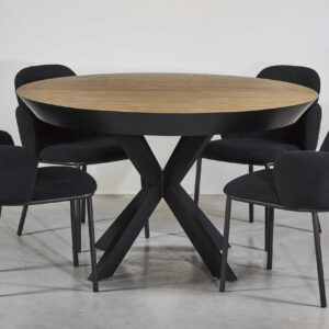 פינת אוכל עגולה נפתחת במבצע