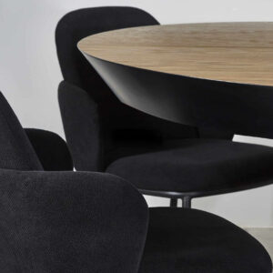 פינת אוכל עגולה נפתחת