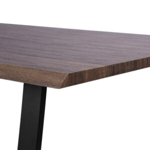 רהיטים זולים 2025