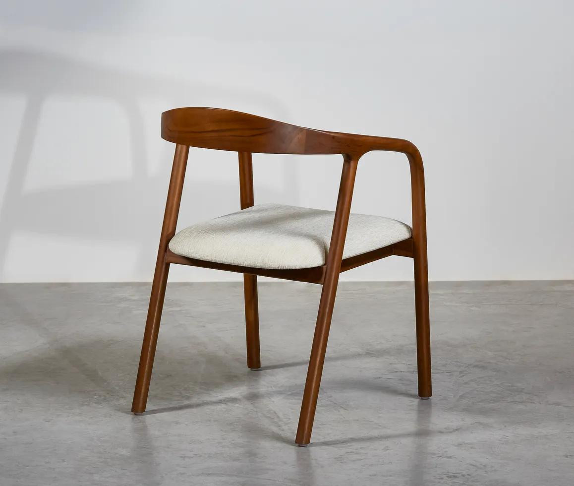 -לפינת-אוכל-מעץ-מלא_3.jpg כסא יוקרתי לפינת אוכל מעץ מלא