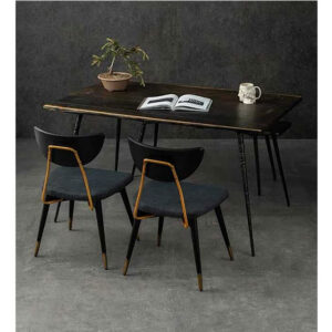 כסאות מעוצבים מוזהב