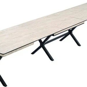 שולחן נפתח ל 30 סועדים