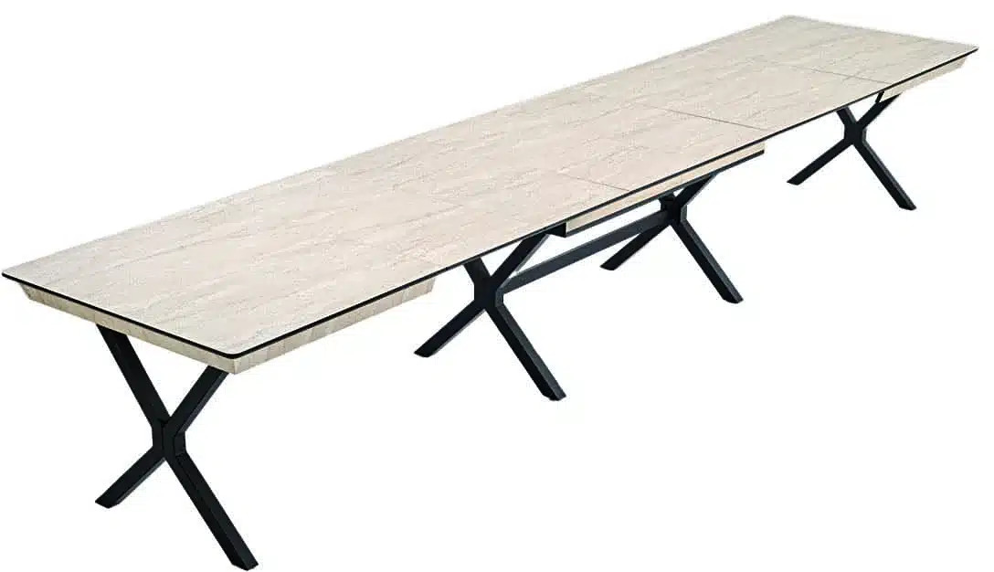 -ל-30-סועדים_3.jpg שולחן נפתח ל 30 סועדים