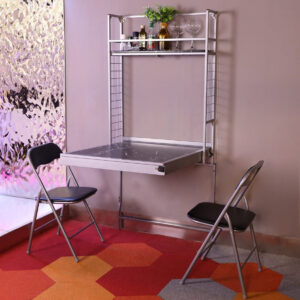 שולחן נפתח תלוי מהקיר