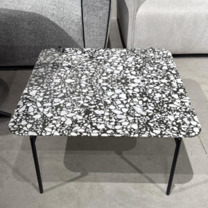 שולחן סלון מנומר - מגע של תחכום מודרני