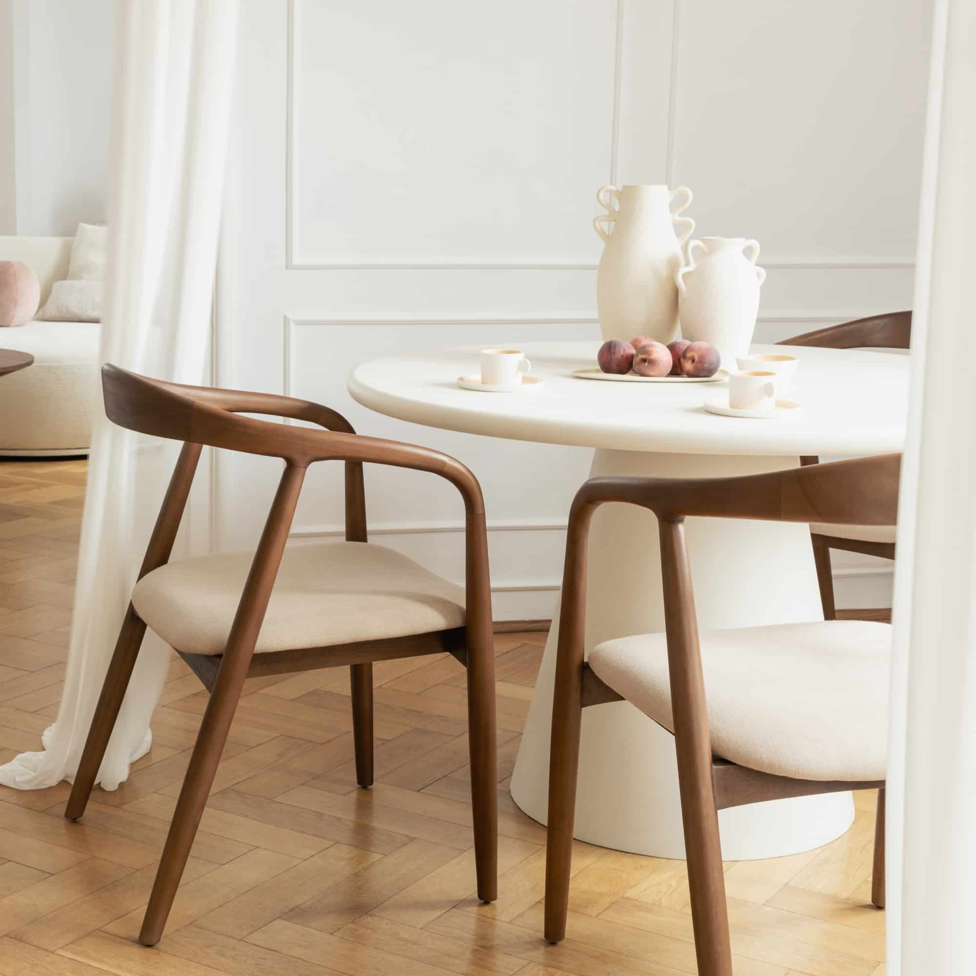 -לפינת-אוכל_11.jpg כסאות עץ לפינת אוכל