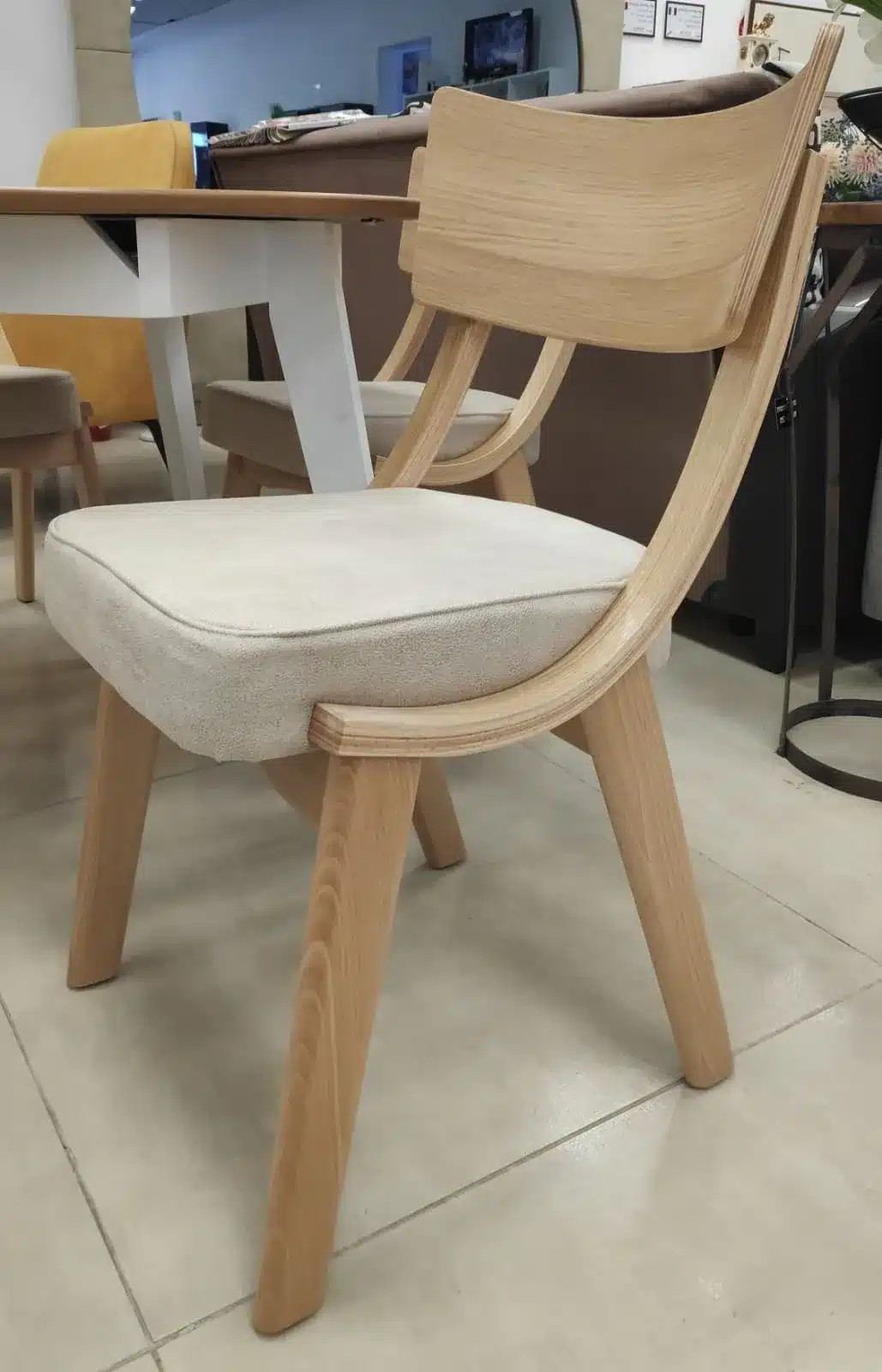 כיסא פינת אוכל מעץ