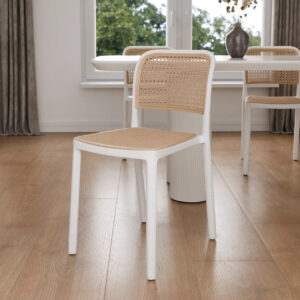 כיסא ראטן צבע לבן